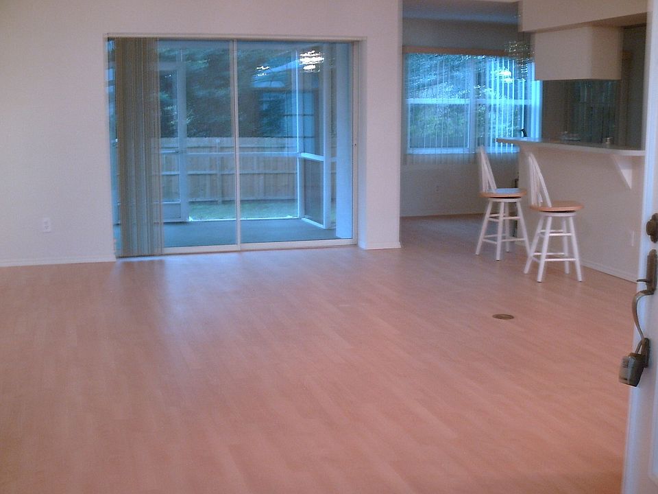 2nd image of 8525 Bessemer Ave