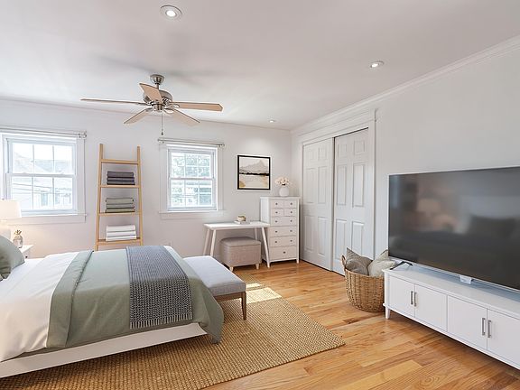 3rd image of 179 Hobart Ave