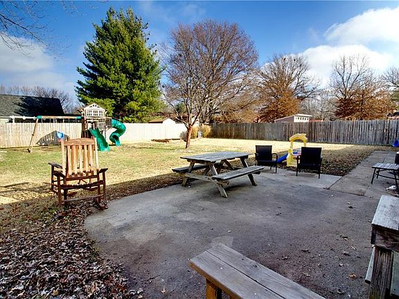 5th image of 1705 Countryside Dr