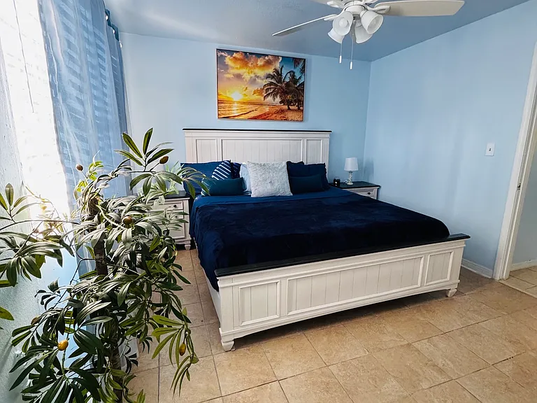1625 Rebecca St #B — Photo 5