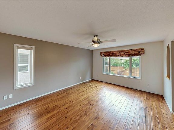 2nd image of 7058 Wascana Cove DRIVE