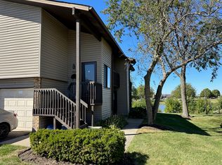 7528 Bristol Ln UNIT 6, Hanover Park, IL 60133
