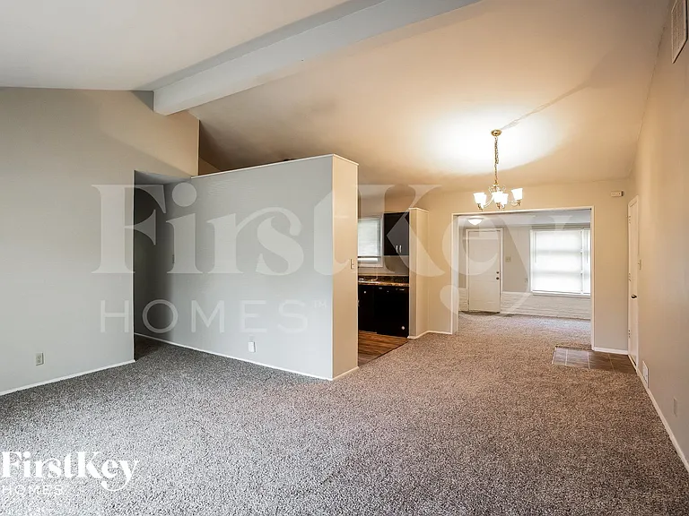6620 W 16th St — Photo 5