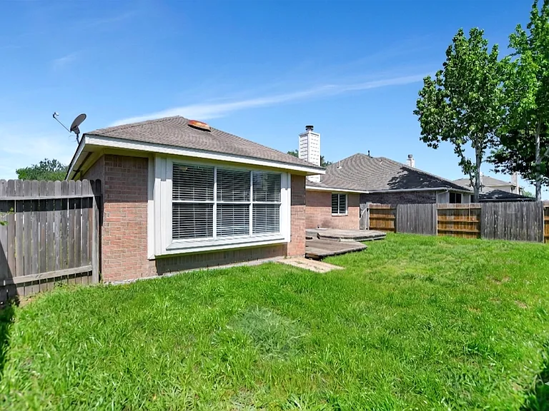 14738 Autumn Glen Ct — Photo 17
