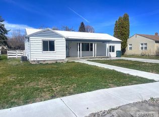 961 S Stout Ave, Blackfoot, ID 83221