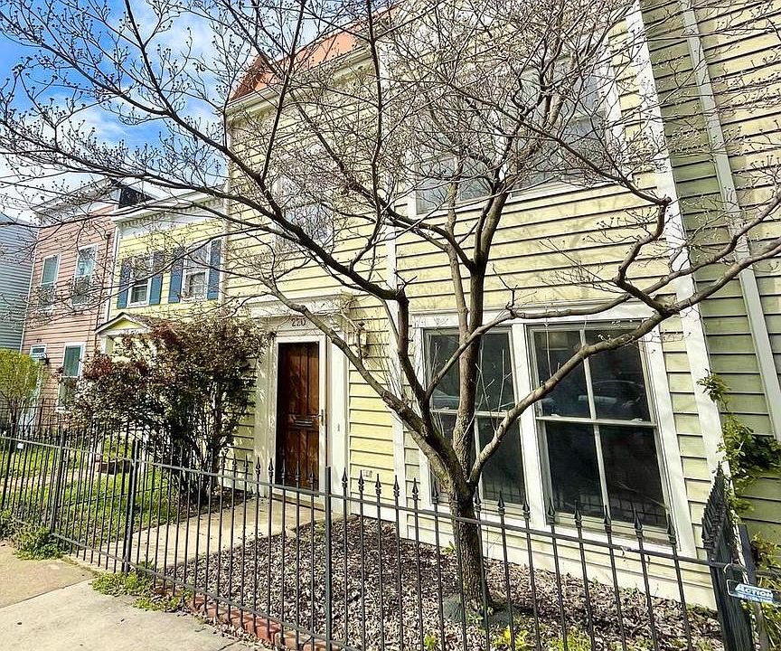 1st image of 220 N Payne St