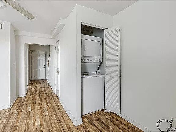 3rd image of 3517 Briel St #10