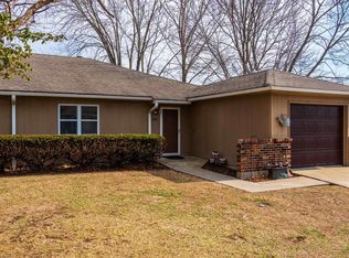 4100 Briarwood Dr, Sedalia, MO 65301