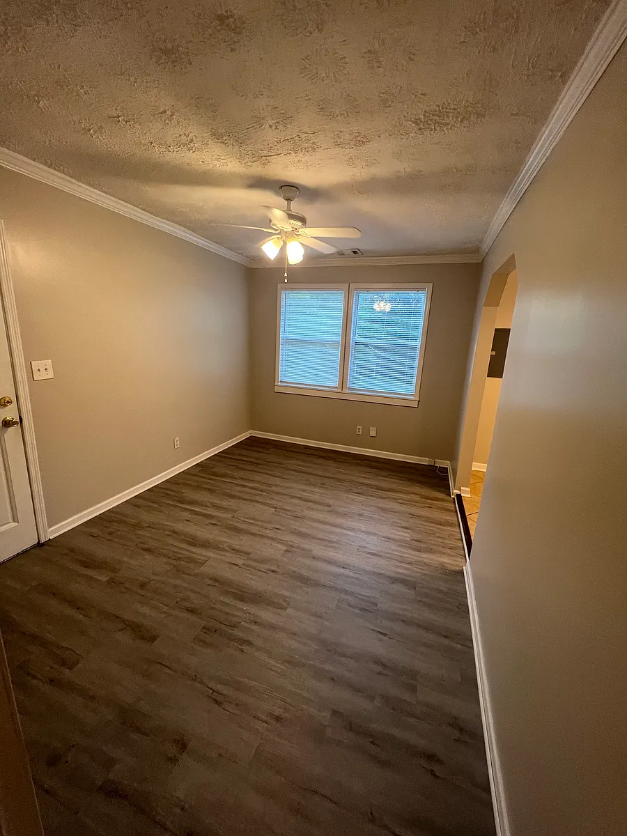 Building Photo - 3027 Alston Dr #1