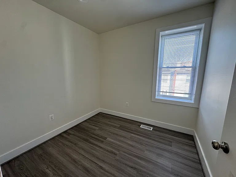 1106 Owen Pl NE #A — Photo 11
