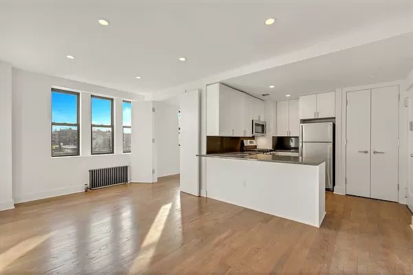1st image of 3755 77th St APT 4H
