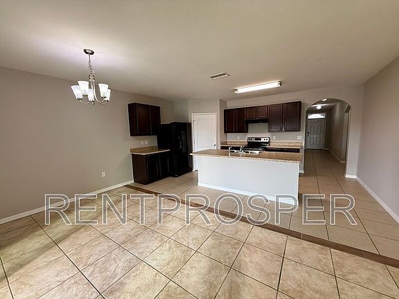 3rd image of 4222 Roberta Dr