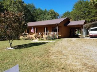 211 Everhart Rd, Tellico Plains, TN 37385