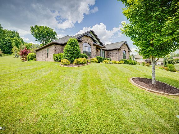 2nd image of 333 Settlers Way