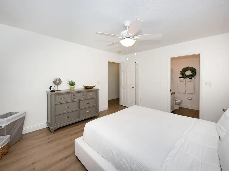 1412 Gulf Blvd #102 — Photo 15