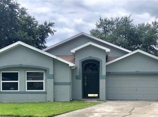 5230 Pond View Ct, Zephyrhills, FL 33541