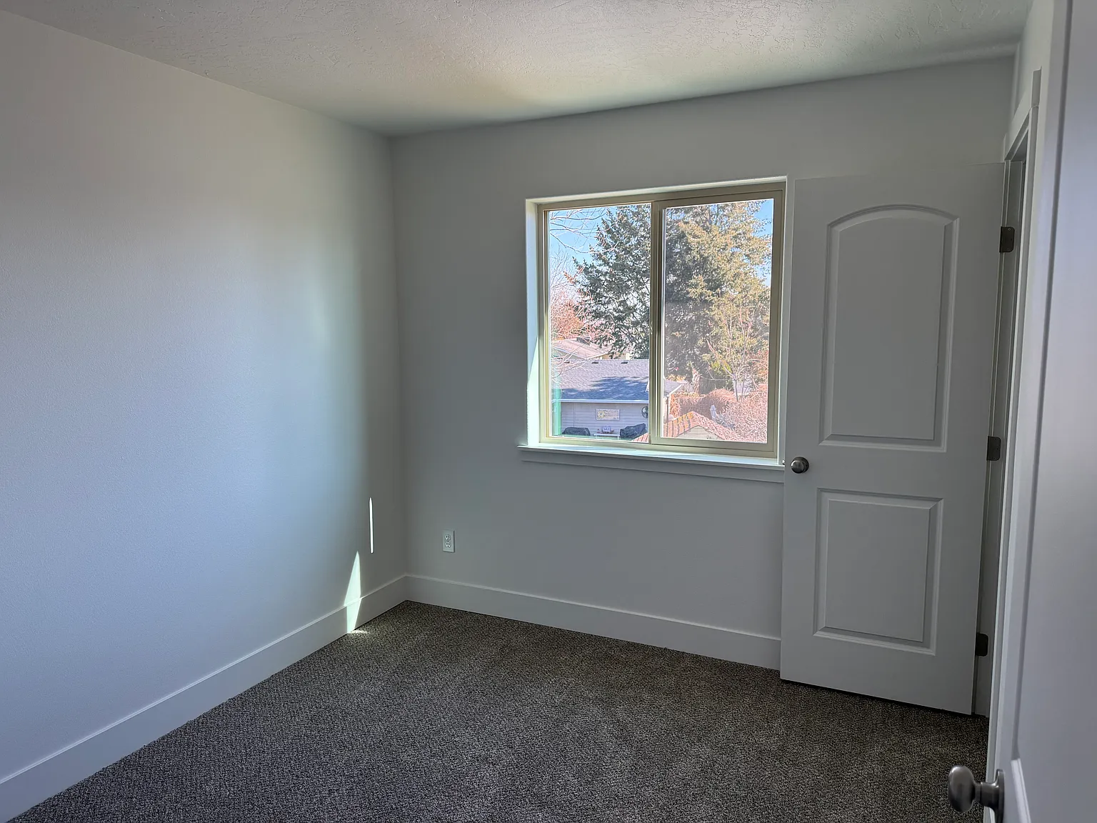 1185 S Underwood St — Photo 4
