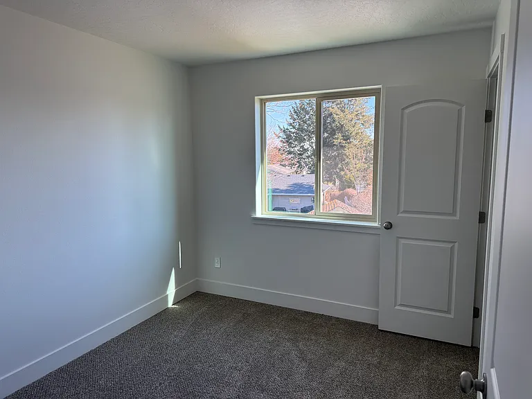 1185 S Underwood St #120 — Photo 4