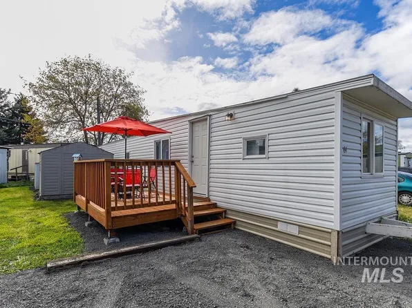 603 W Palouse River Dr Trailer 84, Moscow, ID 83843