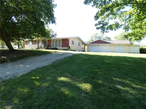 1605 Armory Ave, Chariton, IA 50049