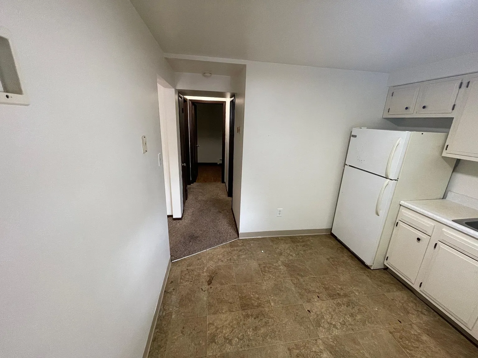 327 Giffin Avenue — Photo 2