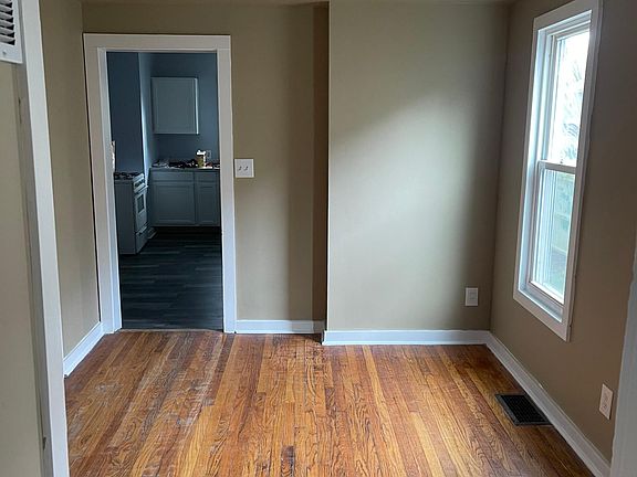 2nd image of 80 Homer St #1