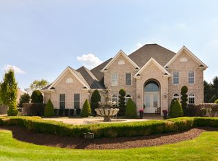 305 Cambridge Dr, Mars, PA