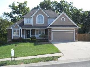 303 NW 51st St, Kansas City, MO 64118