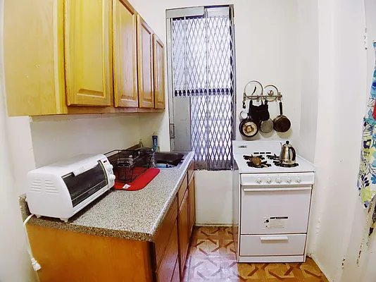 Rented by Bold New York | media 8