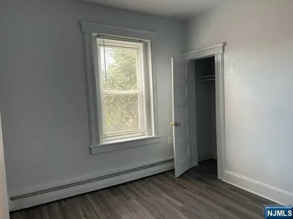 930 E. Grand St., Elizabeth, NJ 07201