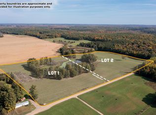 2 E Saumer Rd, Rosholt, WI 54473