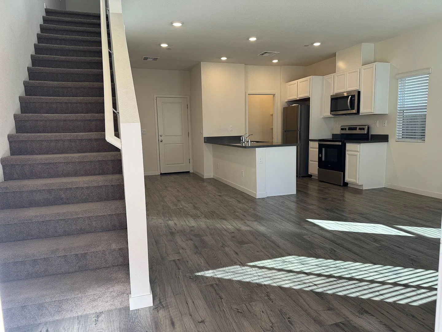 All electric solar home! — Photo 3