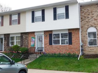 210 Buttercup Ct, Exeter, PA 18643