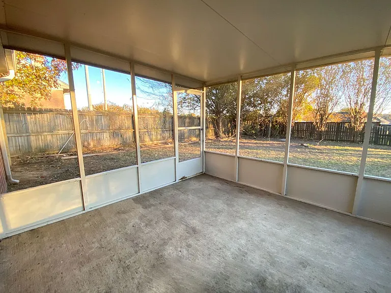 4235 Triple Crown Loop — Photo 10
