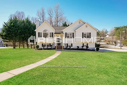 6285 Hampstead Ln Photo 1