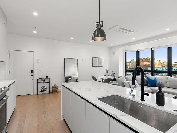 2nd image of 75 W Broadway #202