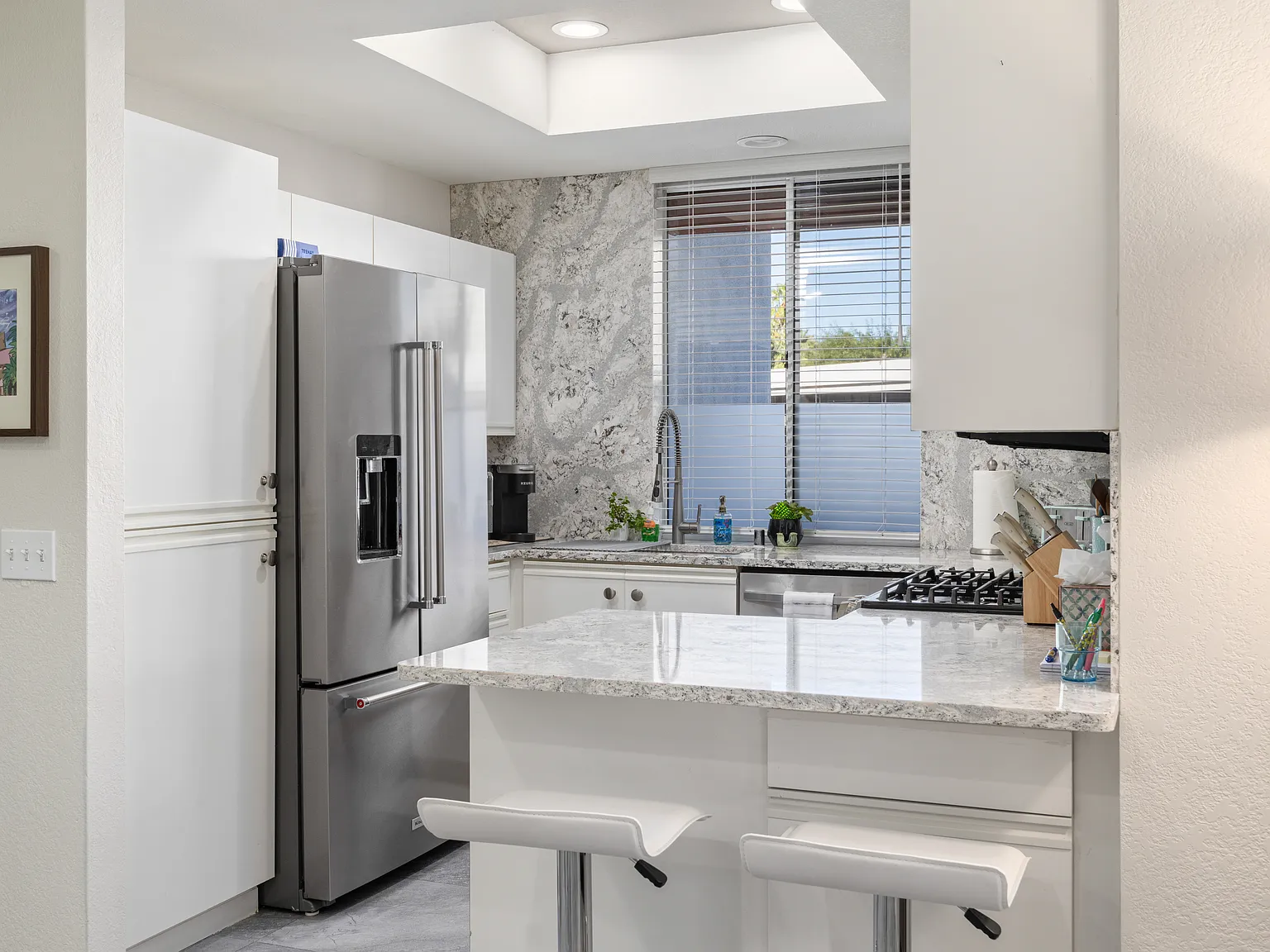 401 S El Cielo Rd — Photo 4