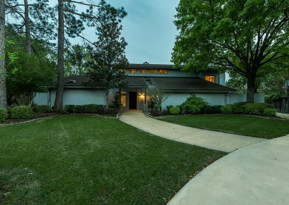 1st image of 1100 Montreau Ct