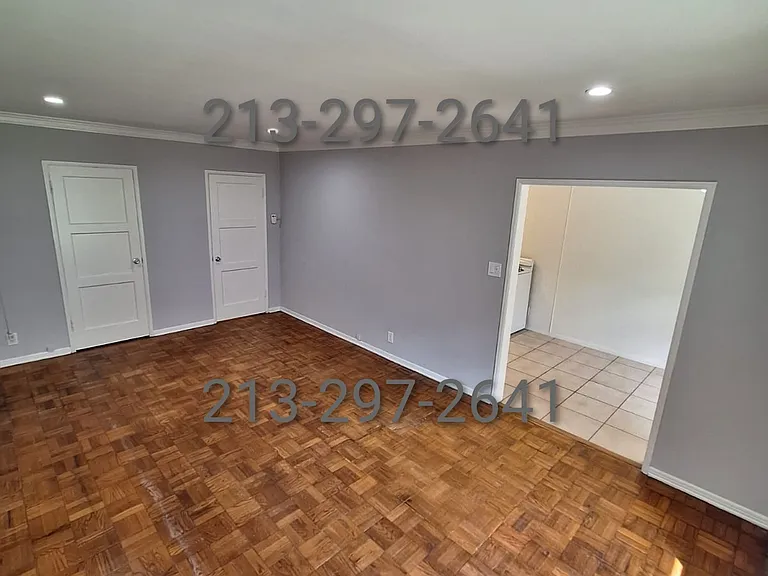 145 1/2 S Hoover St — Photo 9