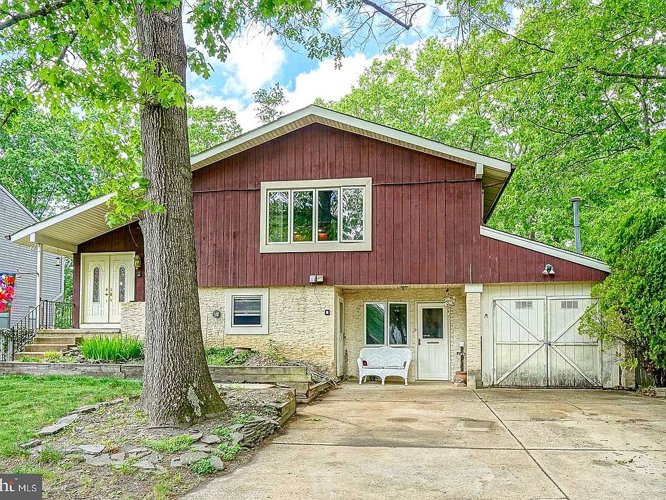1st image of 129 Karen Dr