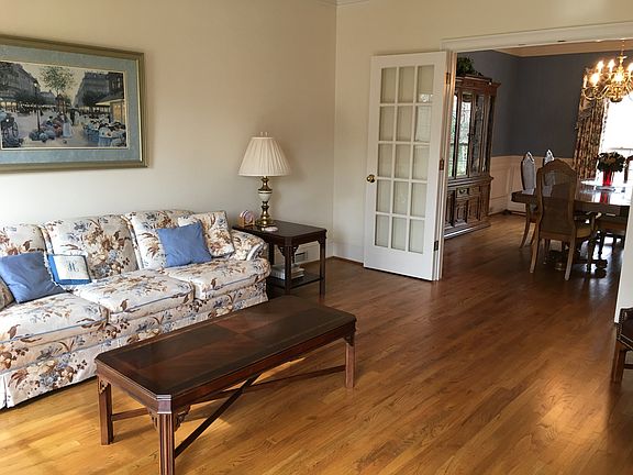 5th image of 2641 Berwick Walk
