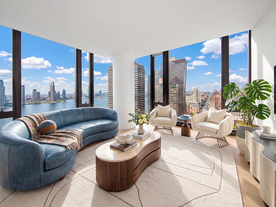 685 1st Ave #22-C