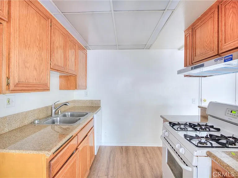 4853 Jackson St #4853C — Photo 4