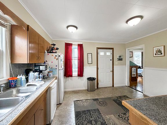 4th image of 1607 S Highland Ave