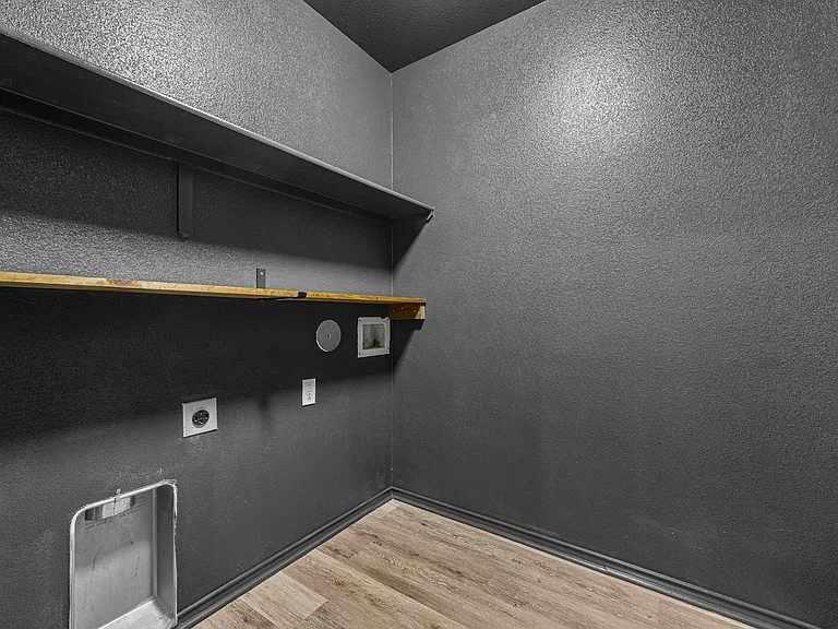 2207 Stoneham — Photo 21