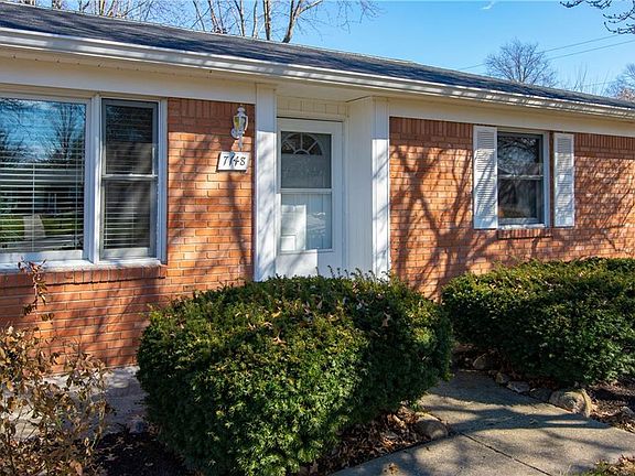 4th image of 7148 Castle Manor Dr