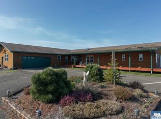 1035 Roberson Rd, Sequim, WA 98382
