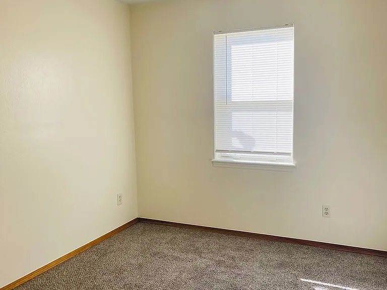 822 Windwood Dr #2 — Photo 9