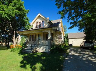 10460 W Beloit Rd, Greenfield, WI 53228