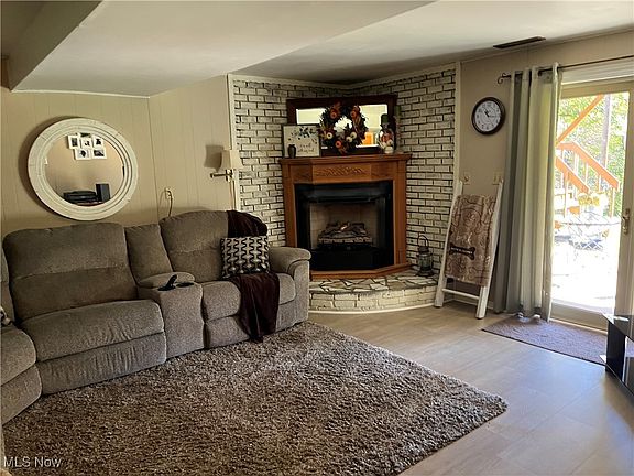 5th image of 1200 Lectric Ln
